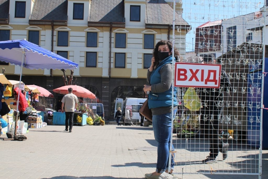 <b>Чутки поширюються швидше за вірус.</b> Репортаж з Івано-Франківська, де найвища смертність від COVID–19 - Заборона 5 3 1024x683 - <b>Чутки поширюються швидше за вірус.</b> Репортаж з Івано-Франківська, де найвища смертність від COVID–19 - Заборона