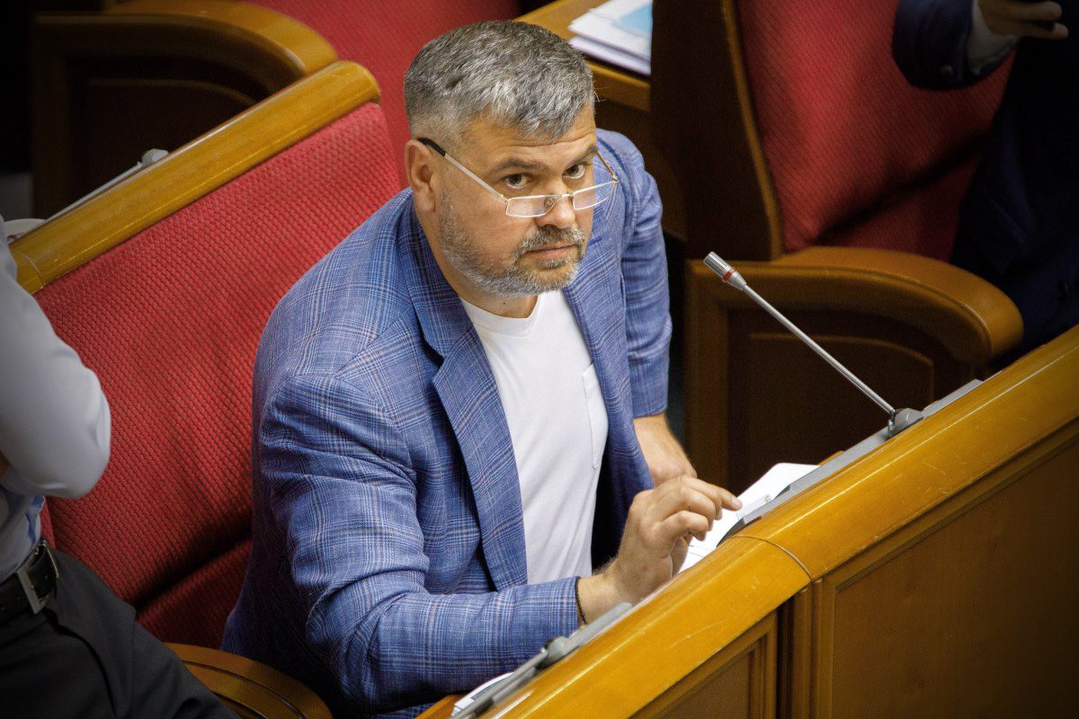 Окружной админсуд Киева годами пытался захватить власть в Украине — теперь его полномочия хотят ограничить. Рассказываем, как он стал символом упадка правосудия