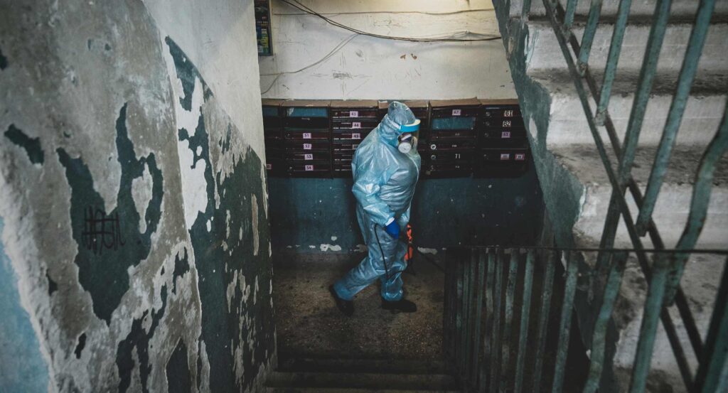 Пандемія в сірій зоні. Фоторепортаж Заборони про те, як Луганська область бореться з коронавірусом