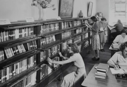Книги, написані жінками, та стереотипи навколо них. Рекомендації Заборони