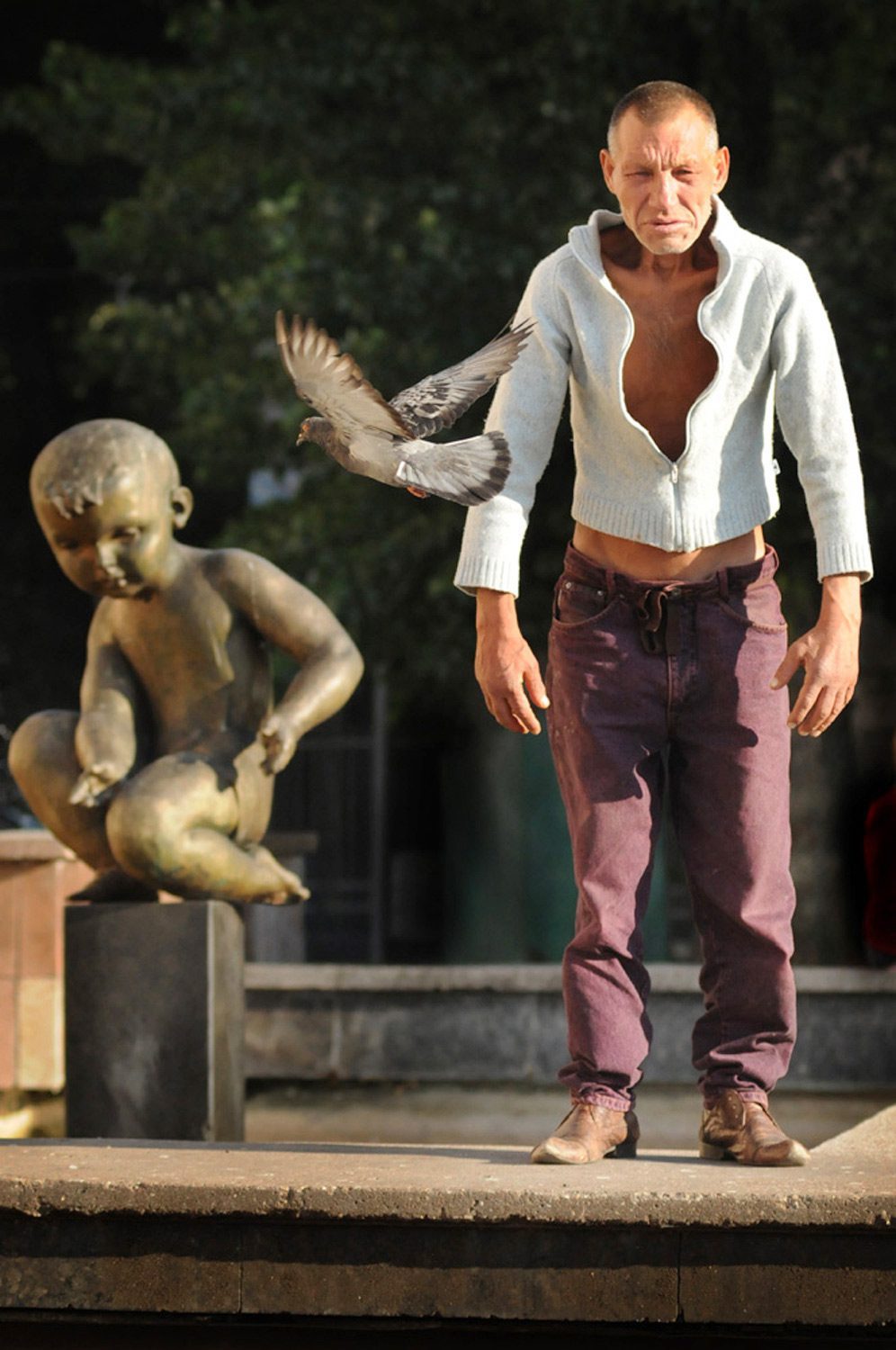 Мода Славіка. Фотосерія про львівського безхатька — в «Рівні цензури»