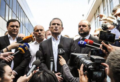 Medvedchuk Accused of Treason: Zelenskyy’s First De-Oligarchization
