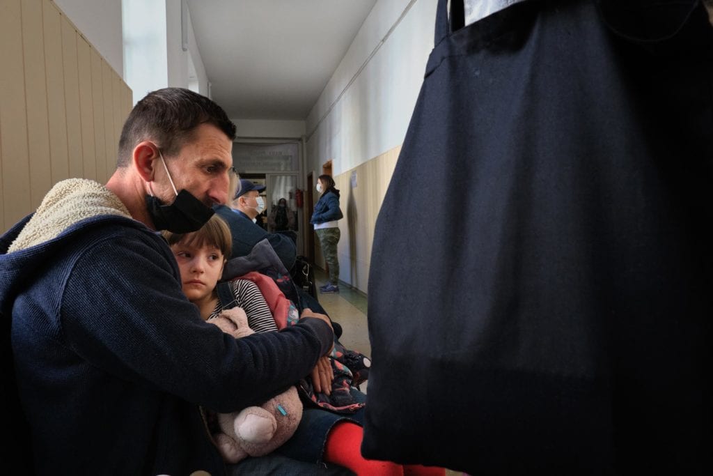 <b>Доктор Бабуся.</b> Офтальмологиня пів століття працює в Інституті офтальмології — фотоісторія Заборони - Заборона hallgrimsson doctor babushka 11 1024x683 - <b>Доктор Бабуся.</b> Офтальмологиня пів століття працює в Інституті офтальмології — фотоісторія Заборони - Заборона