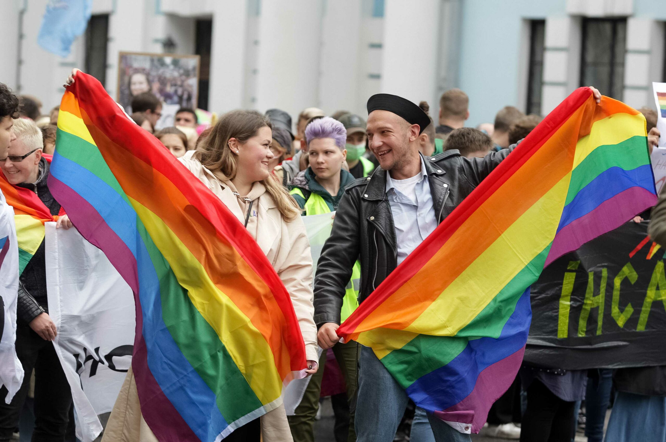 Марш рівності, премія за захист прав ЛГБТ+ та вимоги спільноти: яким був прайд-місяць 2021