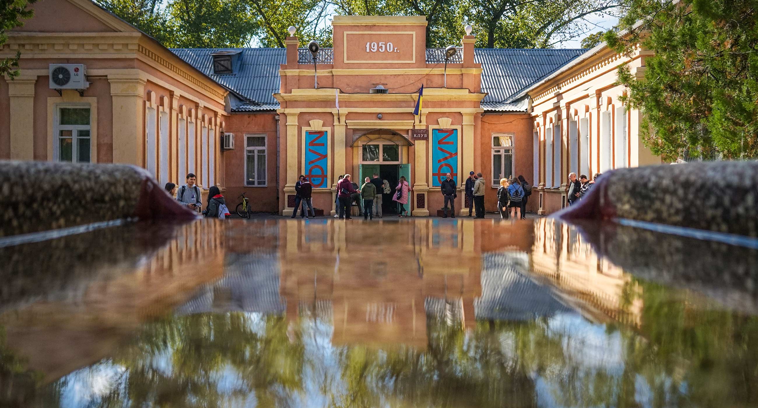 Пгт Нью-Йорк вне себя. Поселку на Донбассе вернули историческое название — и  это запустило процесс перемен - Заборона