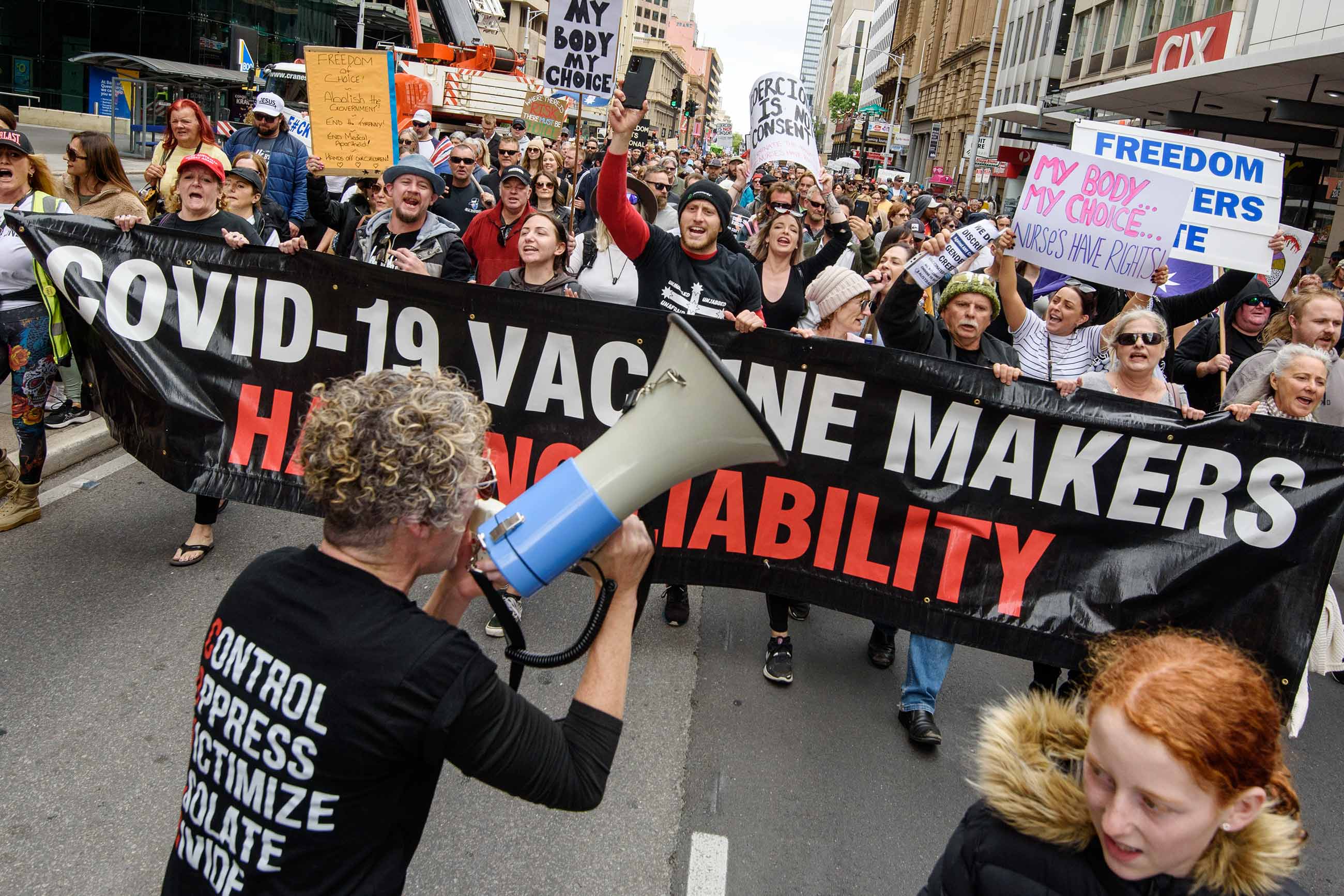 Акції протесту проти вакцинації й карантинів: фоторепортаж