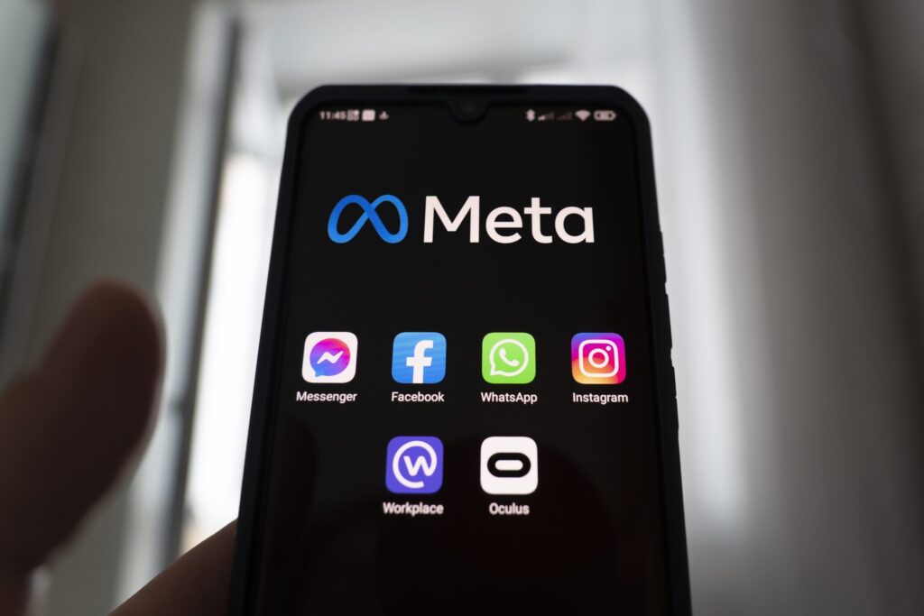 <b>Meta провалила запуск своего токена.</b> И теперь разрешила рекламу криптовалют в Facebook - Заборона depositphotos 522587288 xl 1024x683 - <b>Meta провалила запуск своего токена.</b> И теперь разрешила рекламу криптовалют в Facebook - Заборона