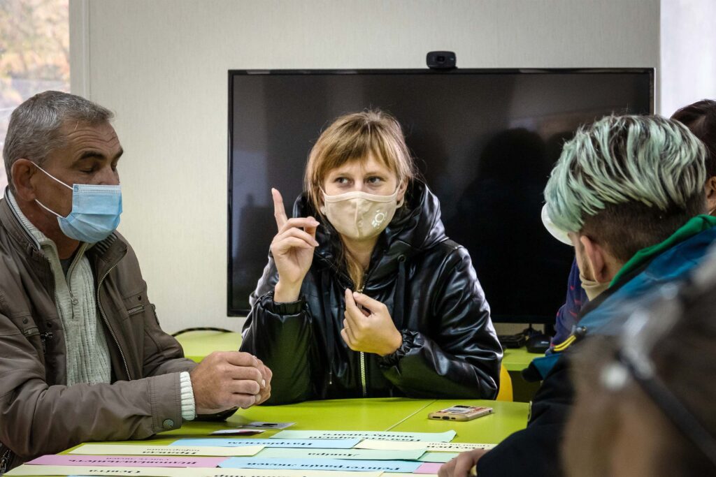 <b>«Важно понять, что эта страна — наша».</b> Эксперты из разных сфер рассказывают, как мы можем достичь мира в Украине - Заборона spektakl akkord stan kuduk usaid 18 1024x683 - <b>«Важно понять, что эта страна — наша».</b> Эксперты из разных сфер рассказывают, как мы можем достичь мира в Украине - Заборона