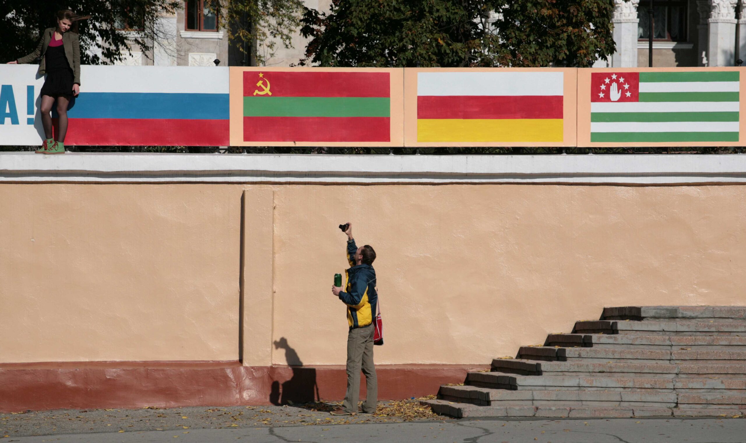 «Придет усталость следить за этим. Но мы не должны уставать». Люди из Молдовы и Грузии — о признании Путиным «ЛДНР»