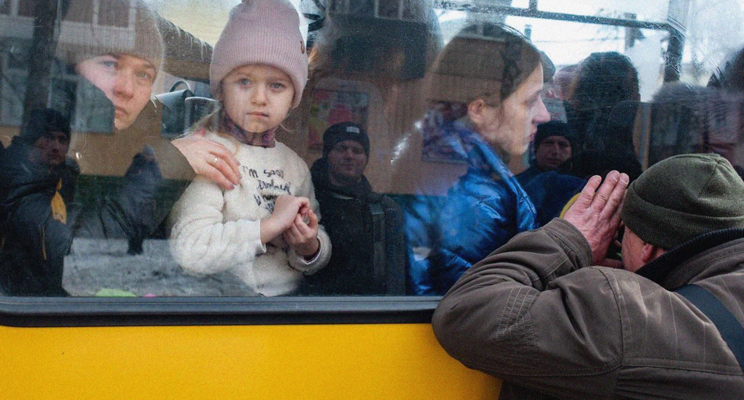 Що чекає на українців, які покидають дім: гайд з евакуації