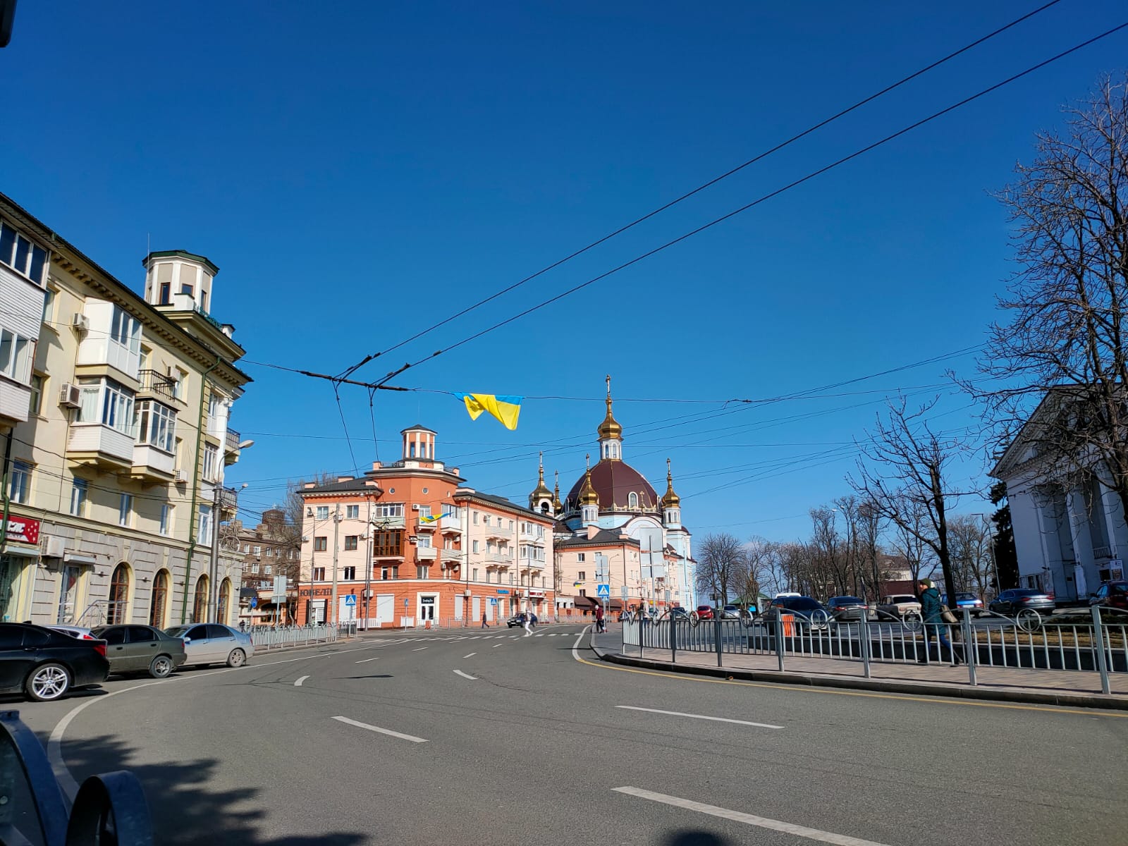 Історія одного підвалу в Маріуполі. Як сусіди допомагали один одному вижити у нестерпних умовах