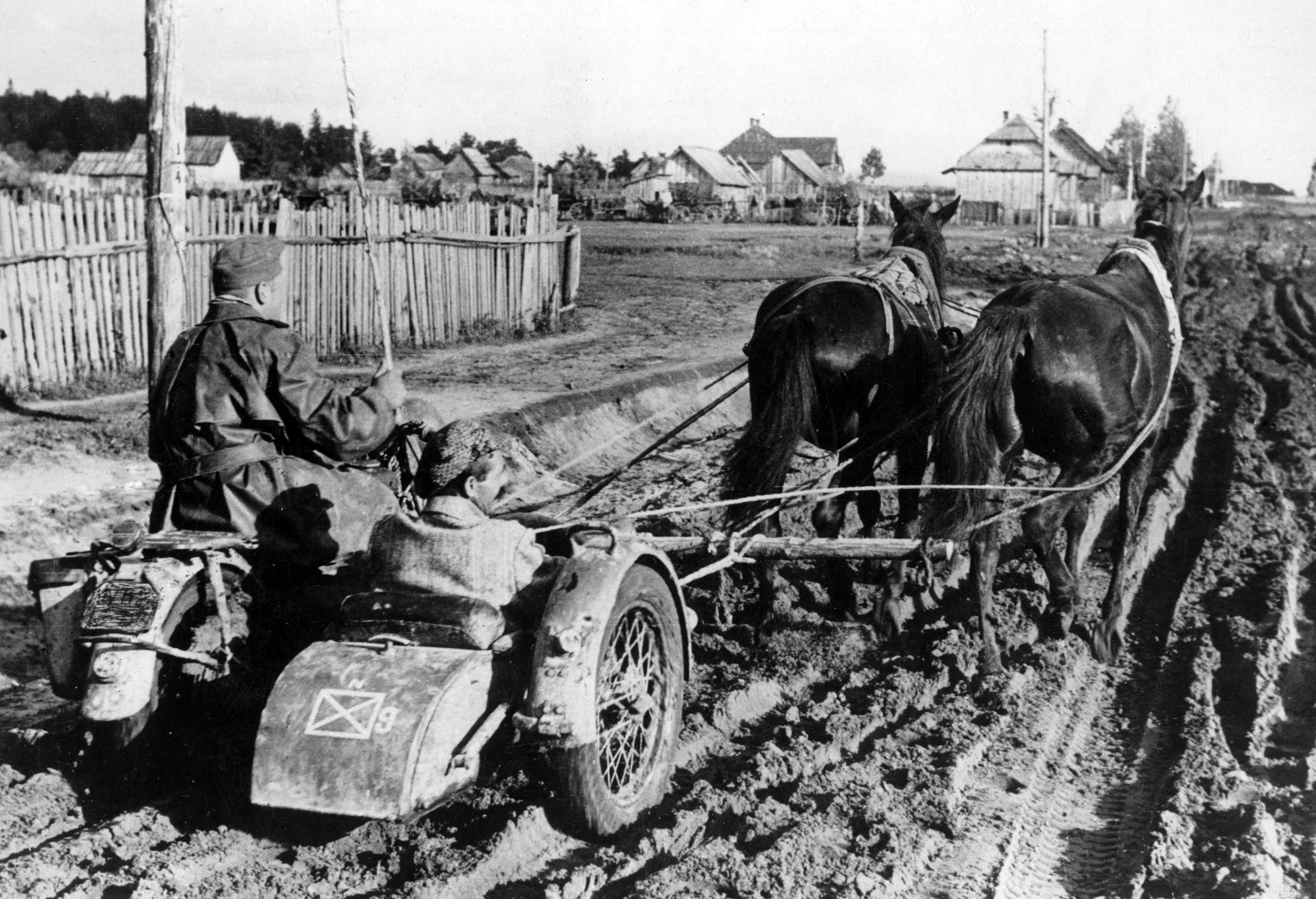 40 фотографій, що показують, як почалася Друга світова війна в Україні