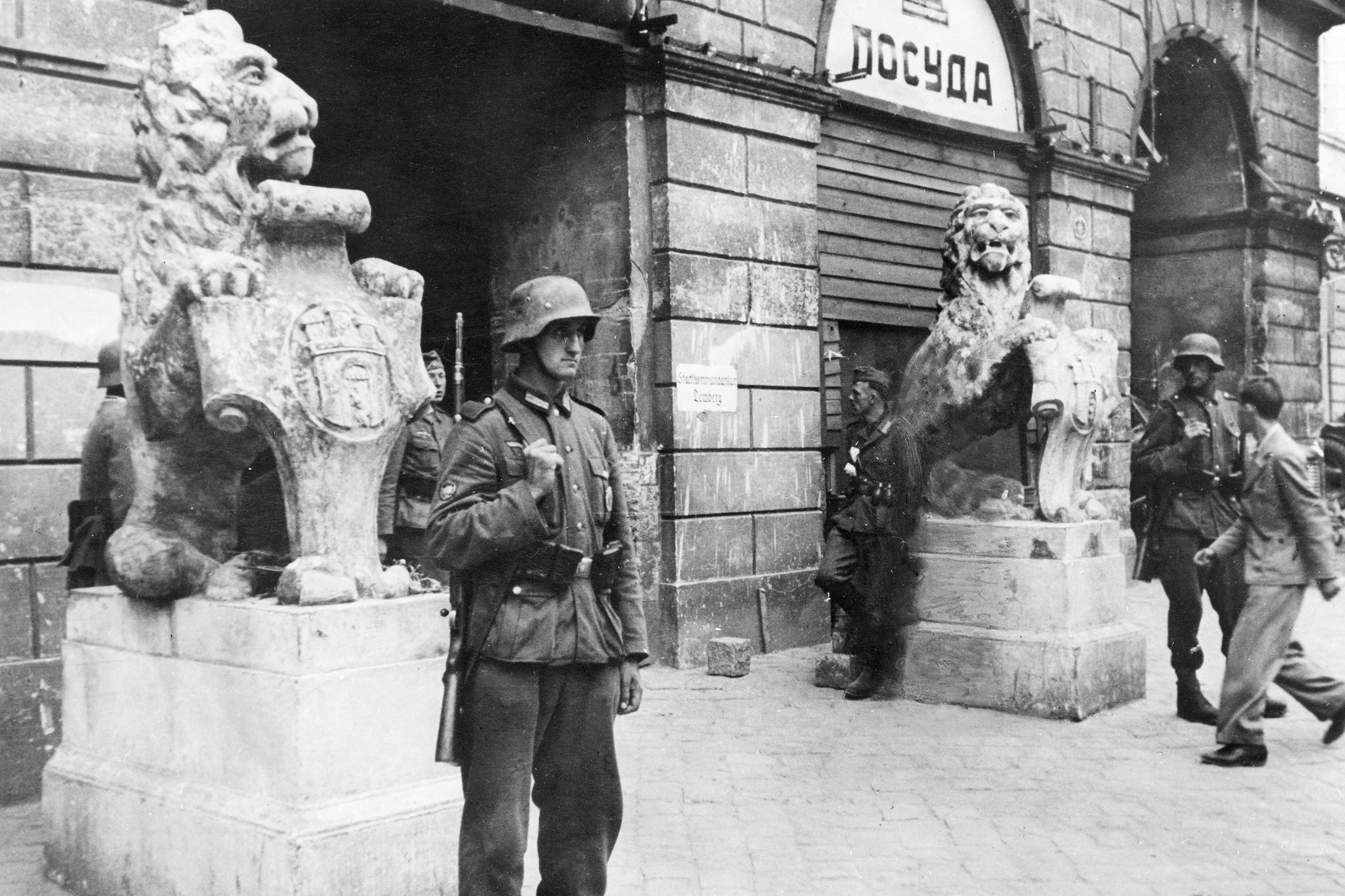 40 фотографій, що показують, як почалася Друга світова війна в Україні