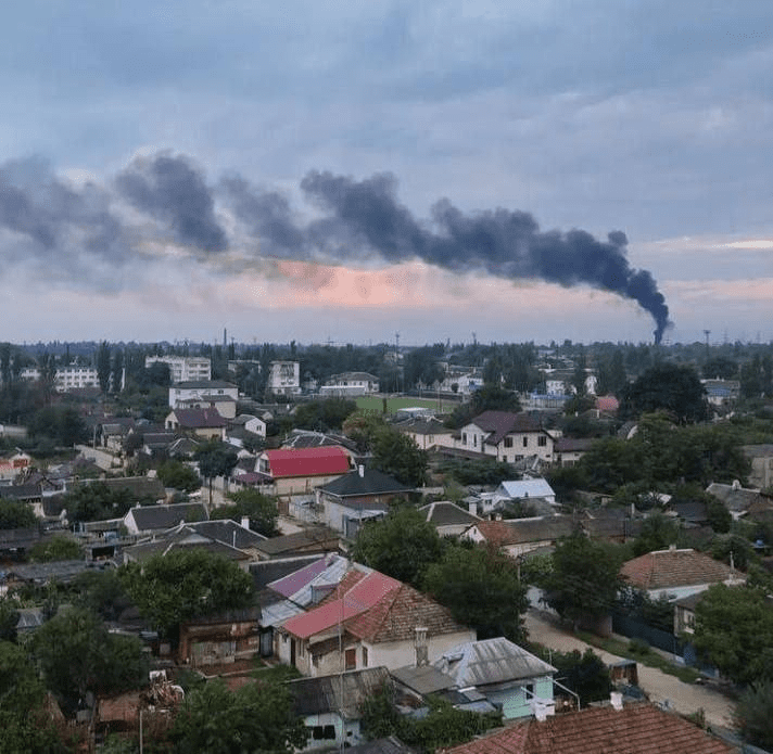 взрывы в крыму 16 августа