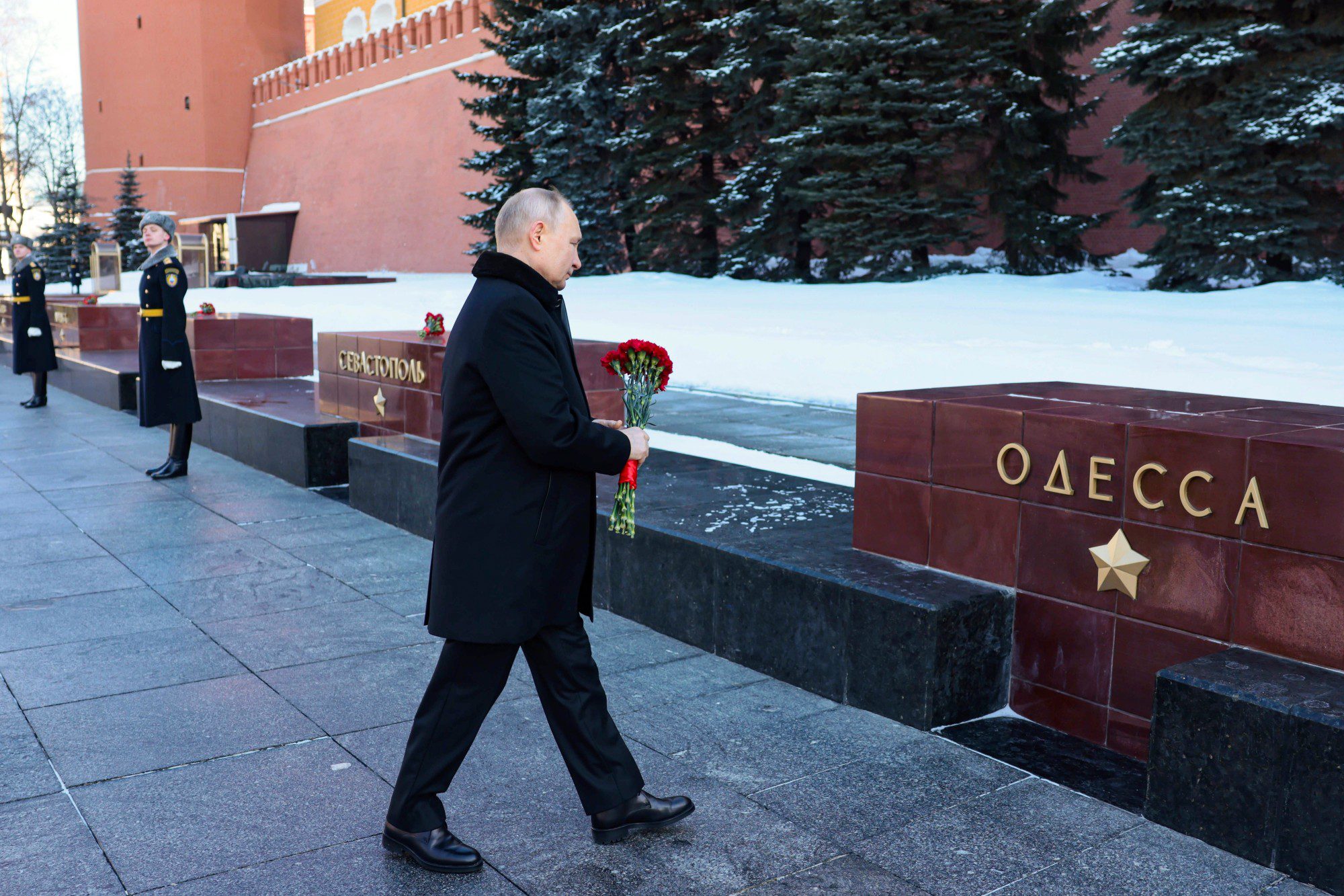 День захисника вітчизни у Росії 23 лютого Путін