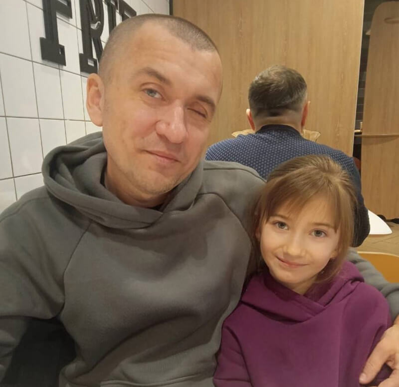 Нацгвардієць Іван Микула з донькою